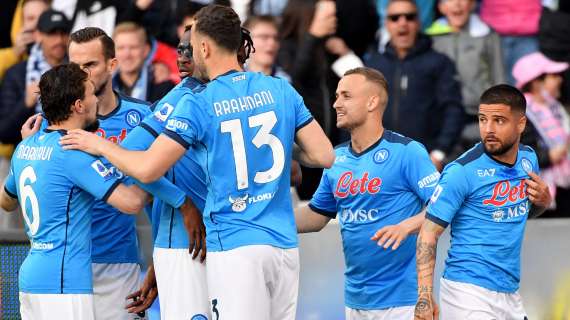 LIVE – Napoli-Sassuolo 4-0 (7′ Koulibaly, 15′ Osimhen, 19′ Lozano, 21′ Mertens): termina il primo tempo