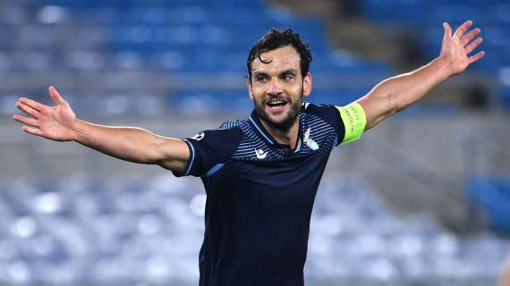 Parolo: “I centrocampisti del Napoli sarebbero sicuri titolari in tutte le altre squadre di A”