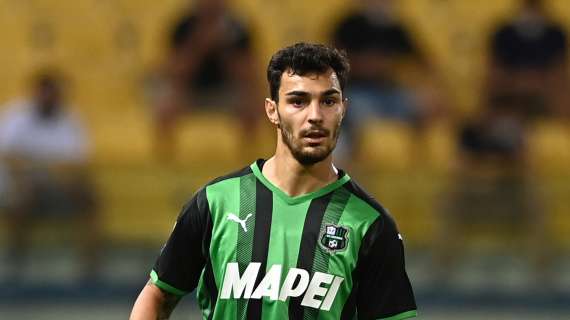 Sassuolo, Ayhan: “A Napoli per vincere, contro le big facciamo sempre grandi partite!”