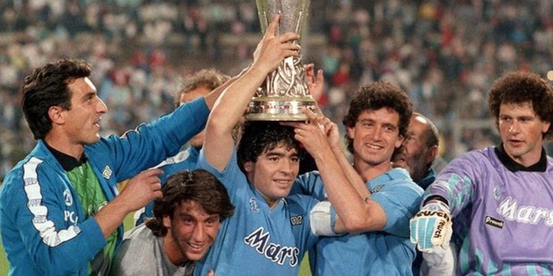 Il Napoli celebra sui social i 33 anni dalla vittoria della Coppa Uefa