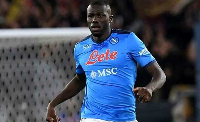 GAZZETTA – Juventus, il piano per Koulibaly: 20 milioni più un giocatore al Napoli