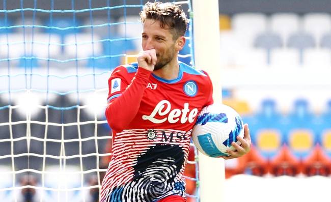 Dal Belgio: “Mertens, ipotesi Anversa: lo ha richiesto Mark Van Bommel”