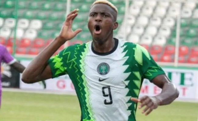 Nigeria-Sierra Leone, Osimhen protagonista assoluto: l’attaccante del Napoli trova il gol vincente