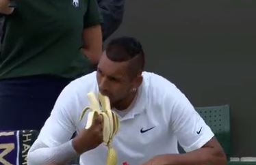 A Wimbledon un coach compra 27 yogurt probiotico pur di spendere il buono pasto di 52 euro