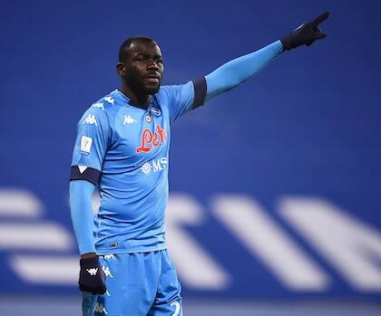 Gazzetta: Koulibaly non è tipo da mettersi all’asta, può rimanere a scadenza per rispetto di Napoli