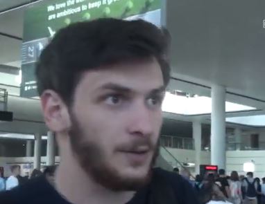 Kvaratskelia è in viaggio verso Napoli: «Ci vado con grandi emozioni» (VIDEO)