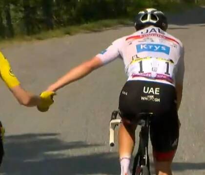 Pogacar cade, Vingegaard rallenta e lo aspetta: fair play al Tour de France (VIDEO)
