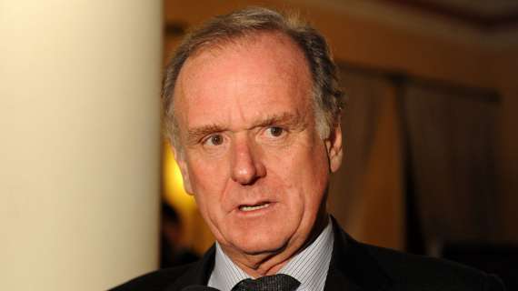 Cobolli Gigli: “ADL prepara il terreno per vendere il Napoli? Gli consiglio di non farlo”