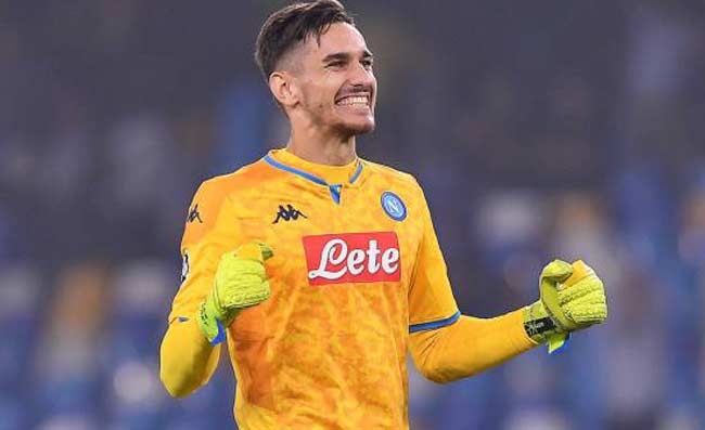 Corrado: “Meret non può giocare nel Napoli”. Arriva la risposta di Graziani