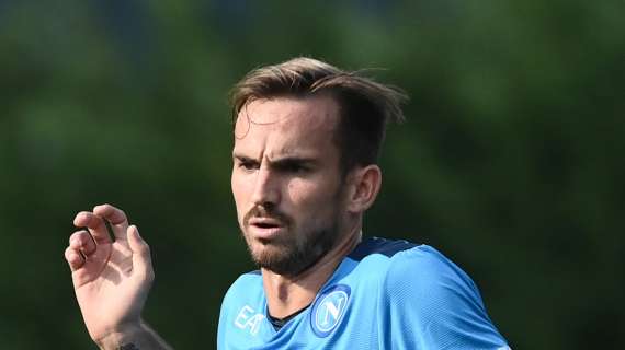 FOTO – Fabian scherza sui social: “Quando il ritiro è finito e ti danno qualche giorno di riposo”