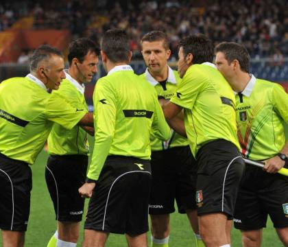 Anche il Var può sbagliare. Quel che è inaccettabile è la mancanza di trasparenza degli arbitri