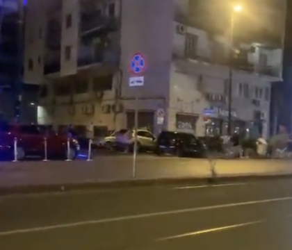 Dopo Napoli-Liverpool, tifosi inglesi hanno assalito i passanti con mazze e bastoni