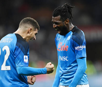 Gazzetta: dopo un solo mese di campionato i bookmakers danno il Napoli favorito per lo scudetto
