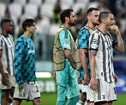 Gazzetta: imbarazzante la subalternità della Juve al Benfica. Da fino alla fine a fine di un’era il passo è breve
