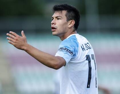 Il Napoli: Lozano non si è allenato per una sindrome para influenzale, terapie per Osimhen