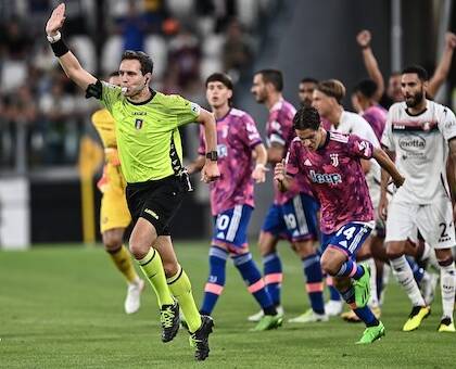 La Juve è la squadra più penalizzata dalla Var, Repubblica: «Vuol dire che gli arbitri prima la favorivano»