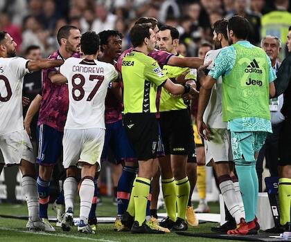 L’Ansa: “Il Var di Juve-Salernitana non aveva a disposizione le immagini di Candreva”