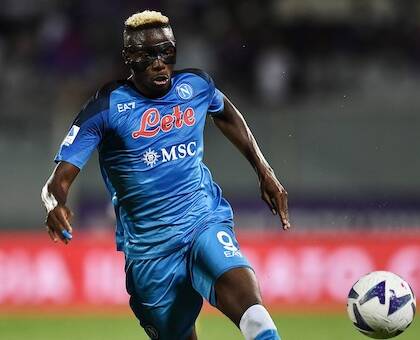 Sconcerti: «Il Napoli risentirà dell’assenza di Osimhen. Simeone o Raspadori non possono sostituirlo»