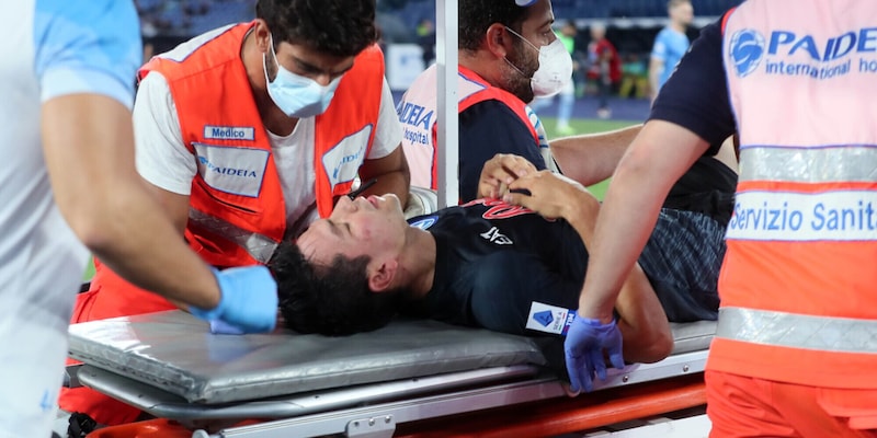 Sollievo Lozano: esami ok, a Napoli con la squadra