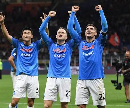 Libero: l’intera partita del Napoli con l’Ajax è un’onda di felicità