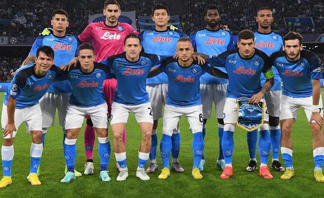 Napoli-Ajax: 4-2, pagelle Mediaset: Kvara è il mattatore. Lozano corre e lotta