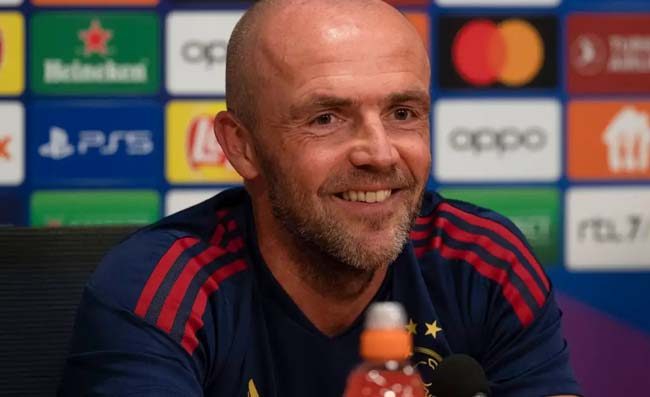 Ajax, Schreuder: “Il Napoli aveva paura di noi, non si può prendere un gol come quello di Osimhen”