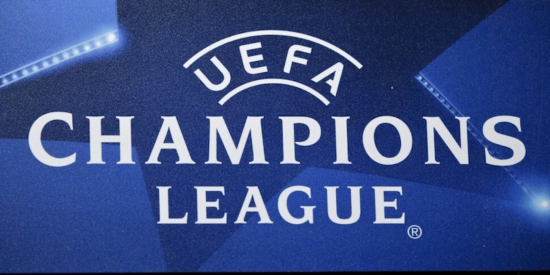 Champions, gli arbitri: Letexier per il Napoli, Vincic per l’Inter