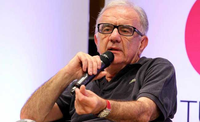 Gene Gnocchi: “Vi dico il risultato esatto di Napoli-Bologna, anzi due”