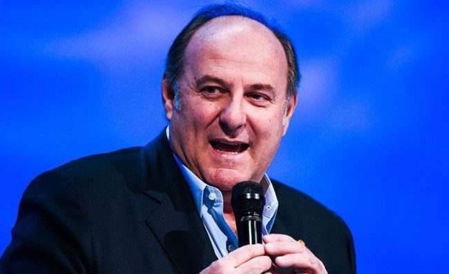 Kvaratskhelia nel quiz di Gerry Scotti: “Dove gioca il georgiano dal nome impronunciabile?”