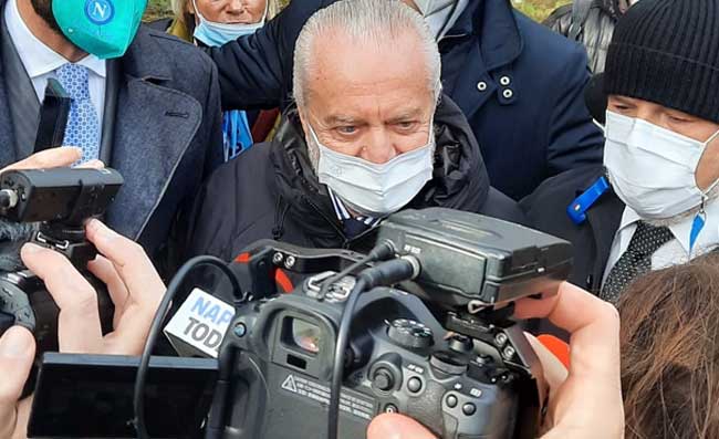 Moncalvo: “Plusvalenze Juve, figuraccia Gravina: reazione furibonda di De Laurentiis”