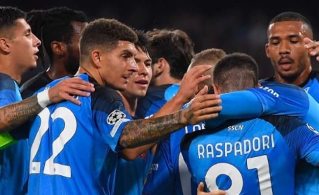 Napoli-Ajax, pagelle: Kvaratskhelia iradiddio! La “scoperta” di Spalletti e il 10 che vale una speranza
