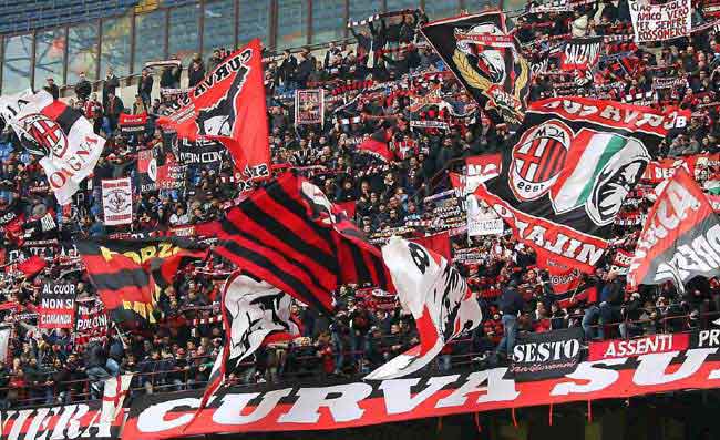 Napoli show, la sportività dei tifosi di altre squadre: “Macchina da guerra, ci fate onore!”