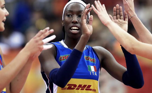 Paola Egonu, addio in lacrime alla nazionale: “Mi chiedono se sono italiana, ora basta”