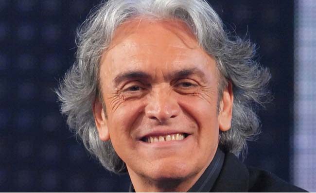 Riccardo Fogli: “Iniziai a giocare a pallone con Morandi. Addio ai Pooh: non fui io a sbattere la porta”