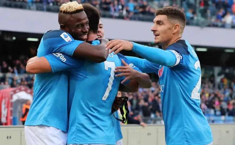 Napoli in testa alla classifica della Serie A nel 2022. Juventus fuori dal podio