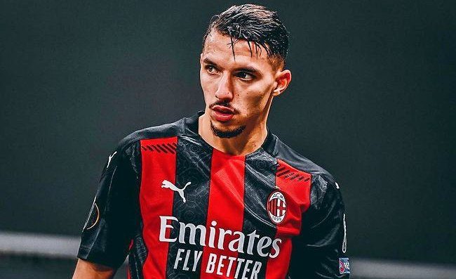 Il Milan ufficializza il rinnovo di Bennacer: ingaggio aumentato, i dettagli