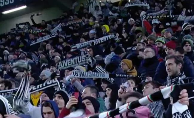 Juventus-Monza, bruttissimo gesto dei tifosi bianconeri durante il minuto di silenzio