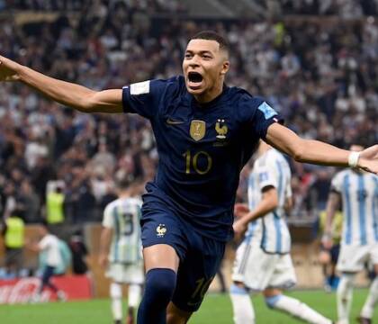 Mbappé ha una lesione muscolare, adesso è ufficiale. A rischio il Bayern in Champions