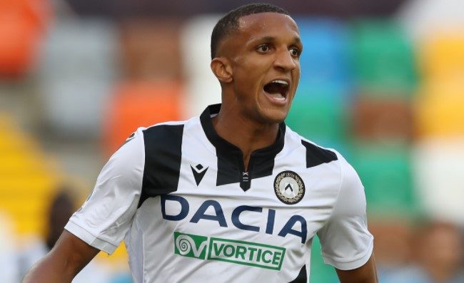 L’Inter punta Becao per sostituire Skriniar. Mediaset: “C’è anche il Napoli”