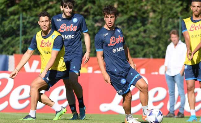 “Napoli, sono impressionato”. Confessione da Castel Volturno: “Adesso ho capito”