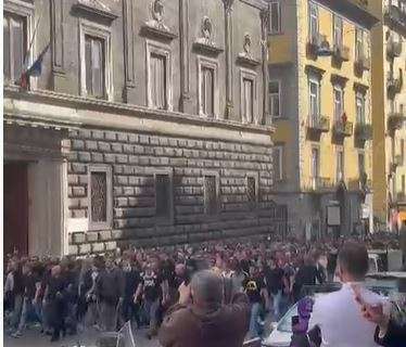 Daspo dai 5 agli 8 anni e 400 tedeschi identificati: prime sanzioni dopo gli scontri