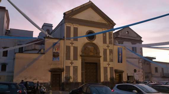 FOTO – Festa Scudetto: addobbata una Chiesa in provincia di Napoli