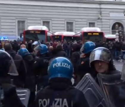 I ristoratori smentiscono il prefetto: “napoletani e tedeschi si sono lanciati di tutto, è stato un massacro”