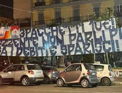 L’unico mare che bagna Napoli è quello dell’ipocrisia