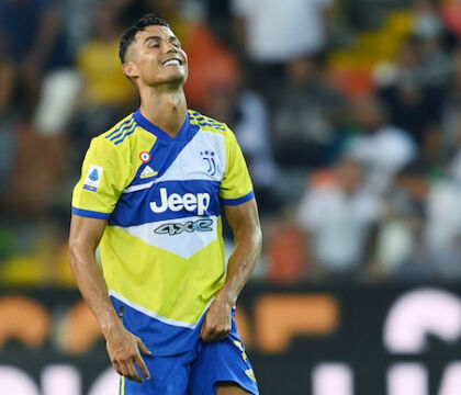 Manovra stipendi Juventus, la chat in cui i dirigenti annunciano: “Ronaldo ha firmato”
