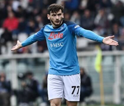 Nessuno come Kvaratskhelia, per la terza volta è calciatore del mese della Serie A