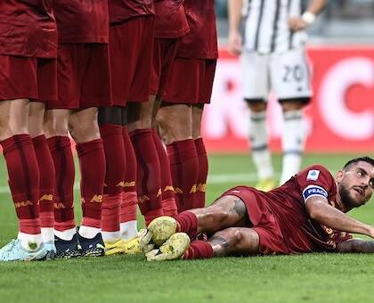 Roma in emergenza: 30 punti di sutura alla testa per Pellegrini, frattura al polso per Belotti