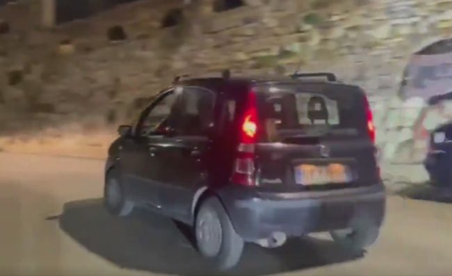Spalletti ferma la Panda e accontenta un tifoso. Poi la battuta in napoletano