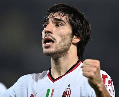 Tonali non pensa al Napoli: «Champions? Manca ancora tanto, pensiamo a stasera»