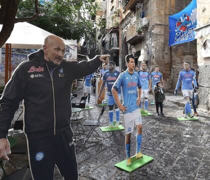 Tornare a Napoli e avere la conferma che la realtà è così diversa dalla narrazione